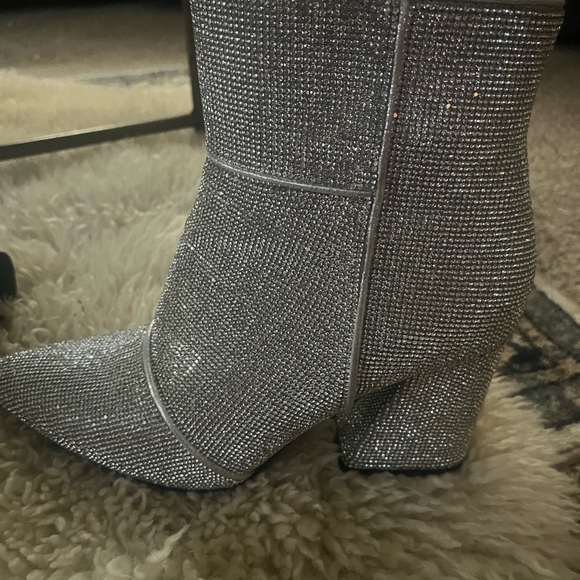 Great glam boots! Size 9 - Picture 3 of 3